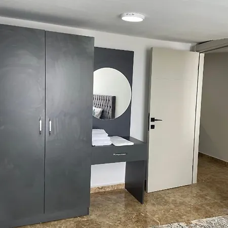 Antsun Apartment